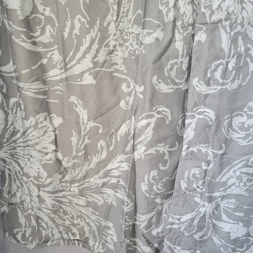 2 Williams Sonoma Home Leaf Print Cotton King Shams 19 x 36